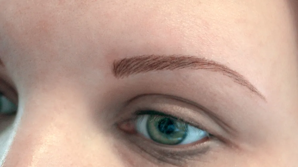 LaBella Kosmetikinstitut, nach permanenten Augenbrauen