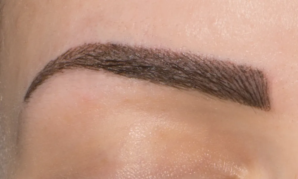 LaBella Kosmetikinstitut, nach permanenten Augenbrauen