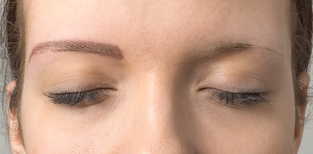 LaBella Kosmetikinstitut, Augenbrauen vor Permanent Makeup